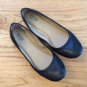 Mossimo Black Flats